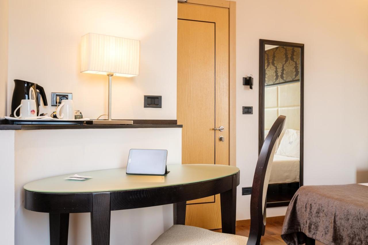 Hotel Touring 볼로냐 외부 사진