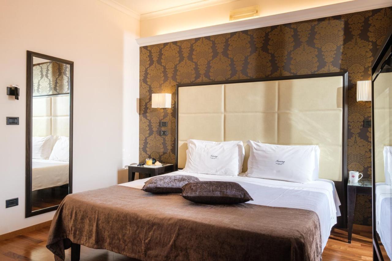 Hotel Touring 볼로냐 외부 사진