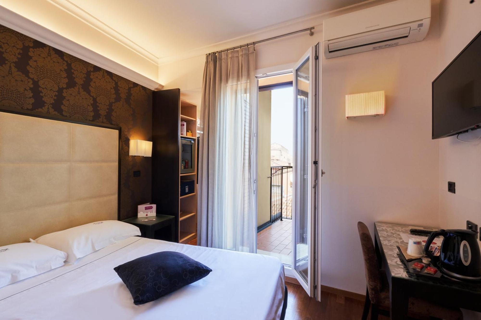 Hotel Touring 볼로냐 외부 사진