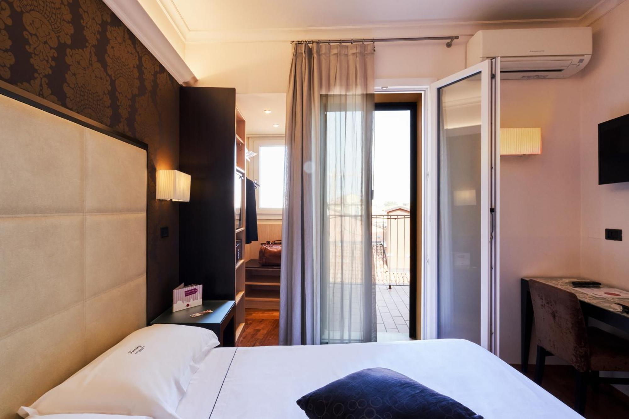 Hotel Touring 볼로냐 외부 사진