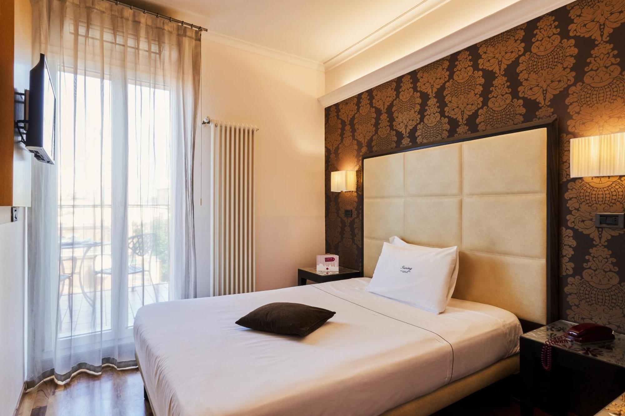 Hotel Touring 볼로냐 외부 사진